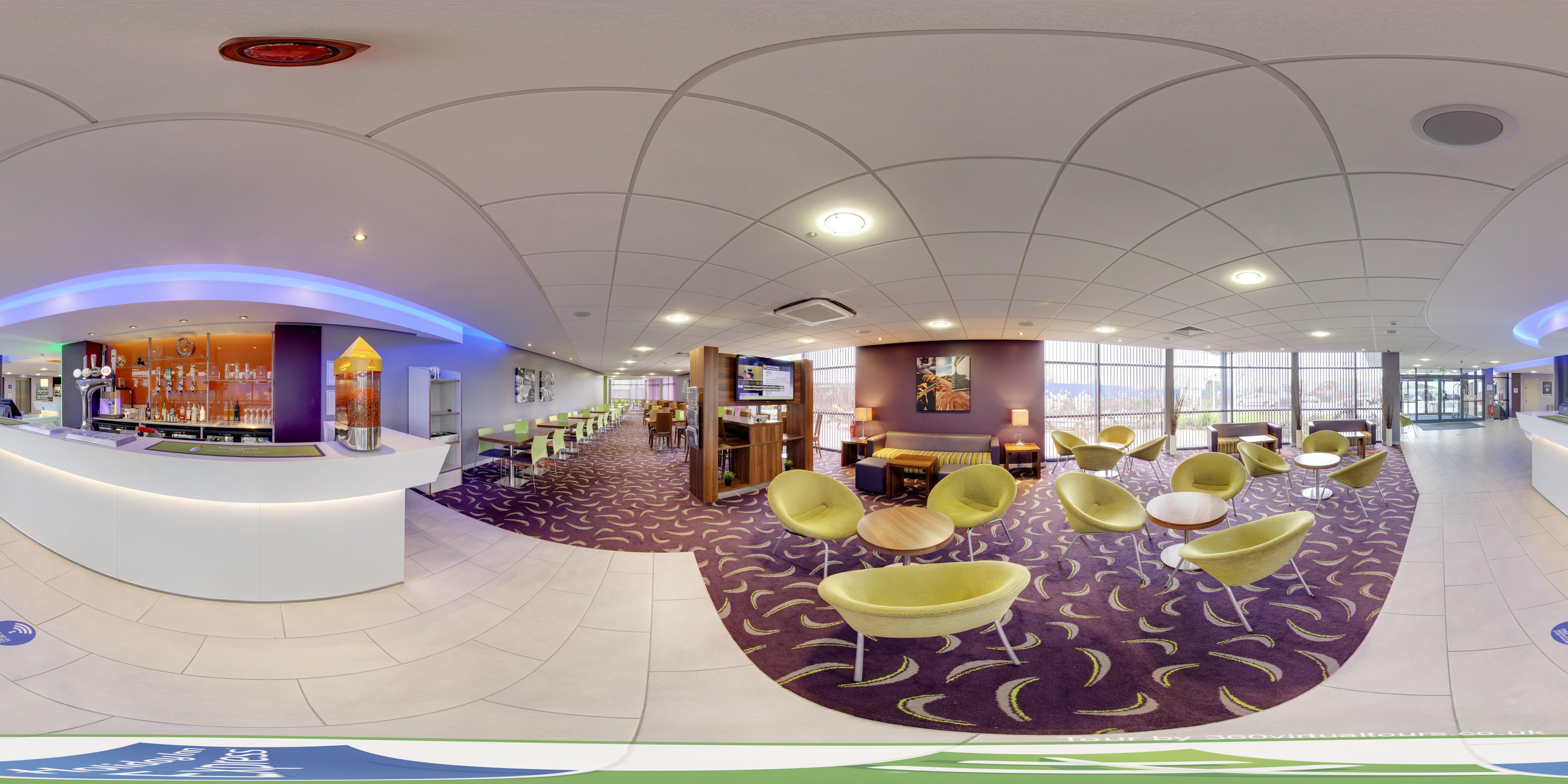 Holiday Inn Express Dunstable, An Ihg Hotel Экстерьер фото