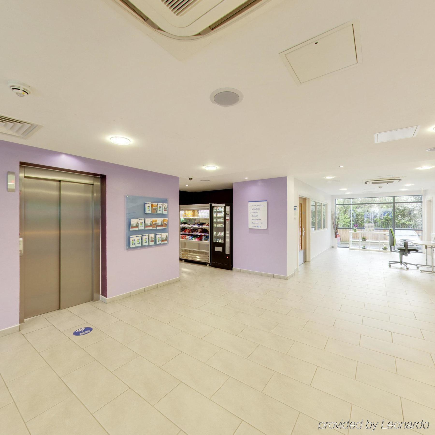 Holiday Inn Express Dunstable, An Ihg Hotel Экстерьер фото