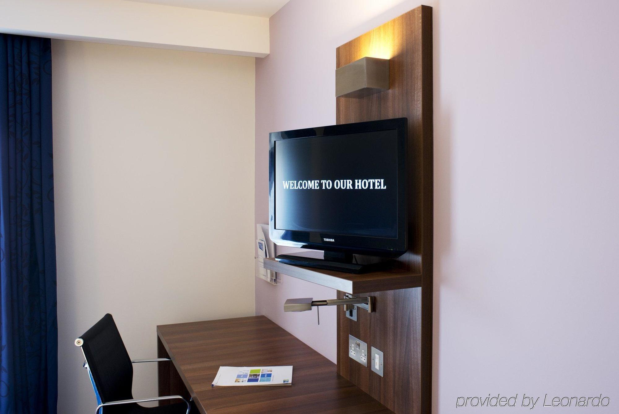Holiday Inn Express Dunstable, An Ihg Hotel Номер фото